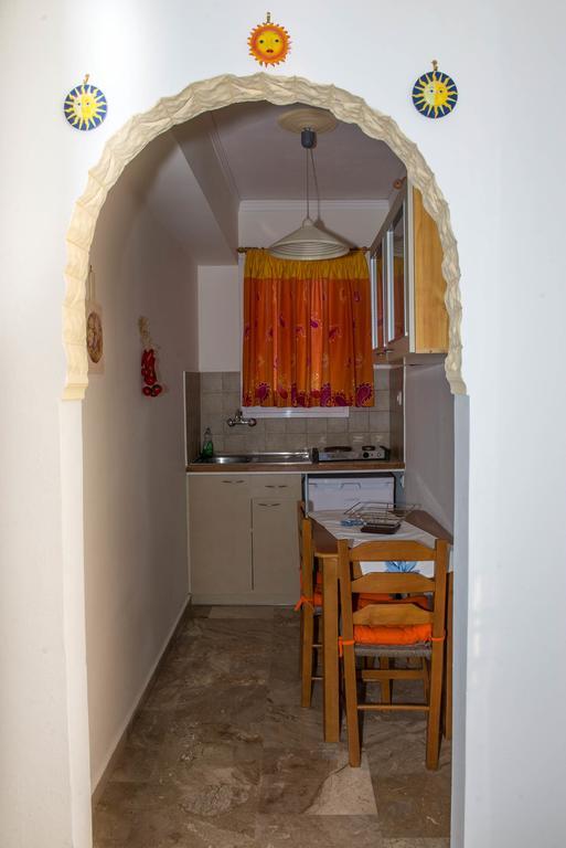 Matrona Apartments Poros Town Exterior foto